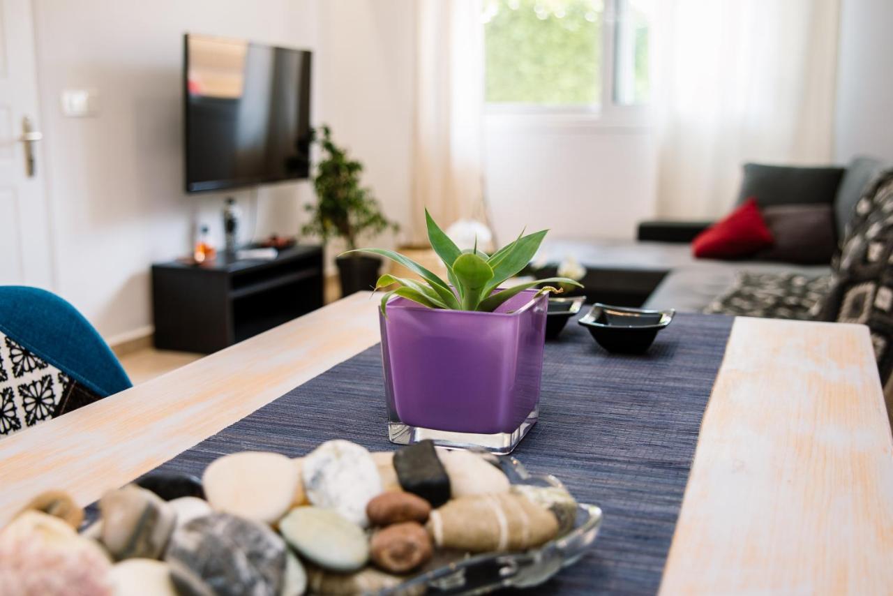 Mint Apartment Zakynthos Town Center Buitenkant foto